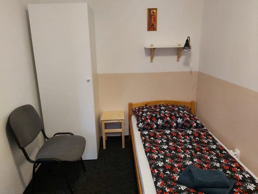 Jednolůžkový pokoj s vlastní koupelnou  - Penzion Druhý domov