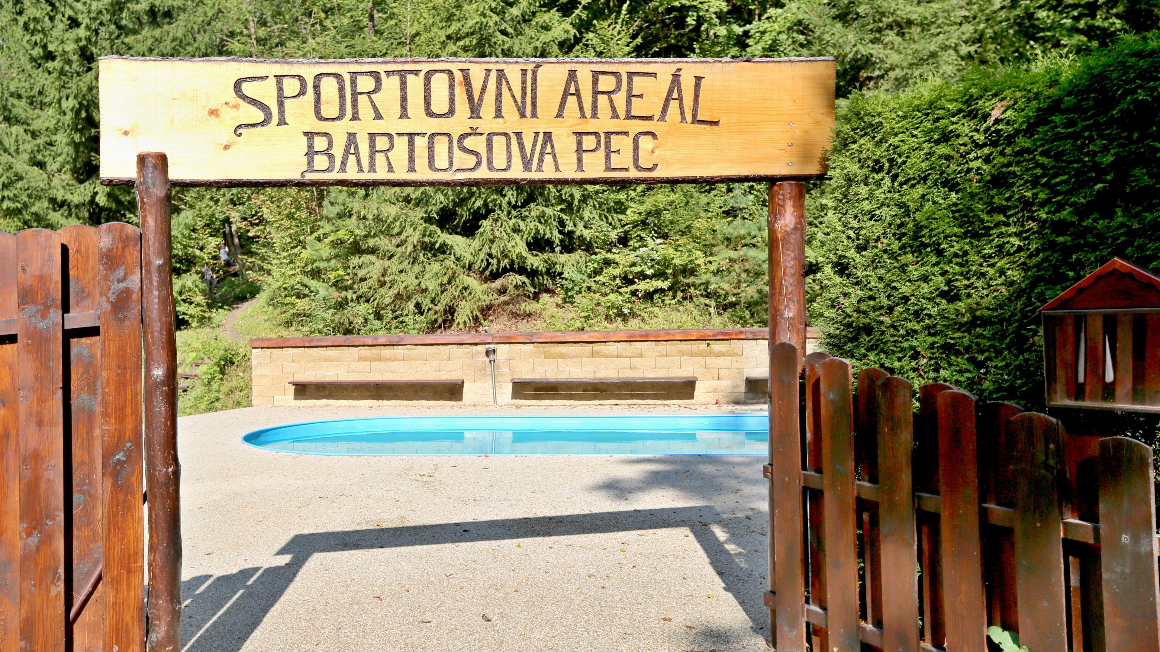 Exteriér - Penzion Bartošova pec