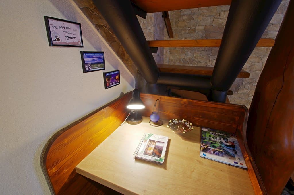 Štúdio s možnosťou výberu izby - Klasik, Štandard, Apartmán s čajovou kuchynkou - Yellow Paradise house