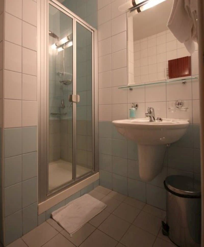 Hotel Relax Inn 49662