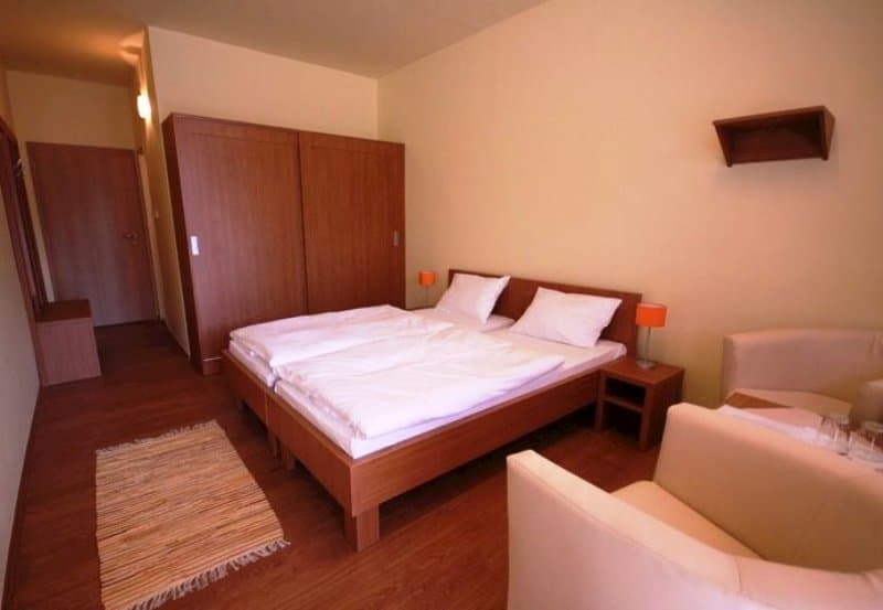 Hotel Relax Inn 49647