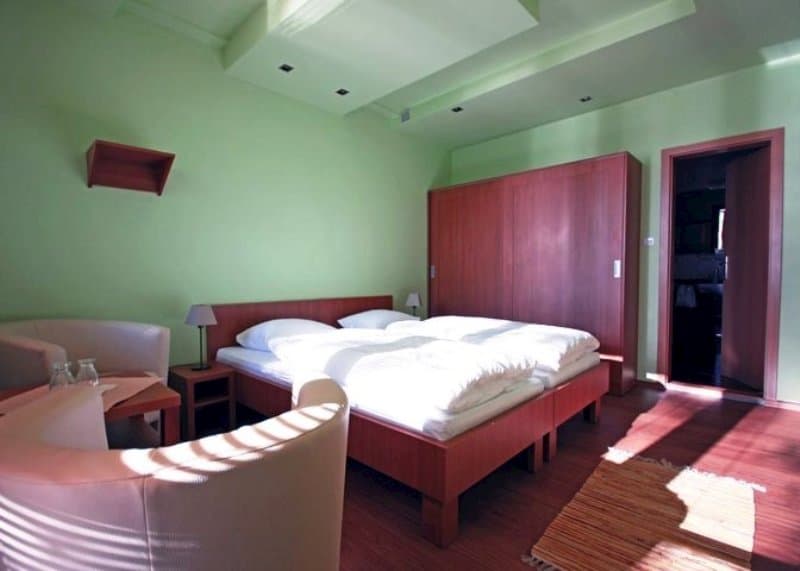 Hotel Relax Inn 49649