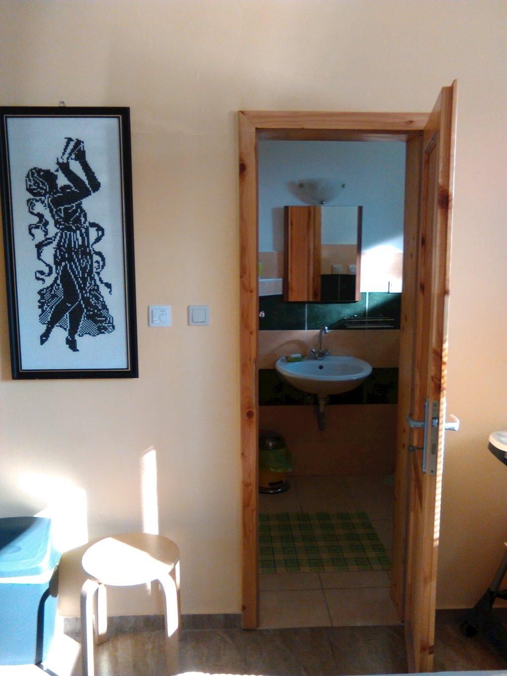 Apartmán č.2 - Chatky a apartmány Pod starým orechom - karavan - camp