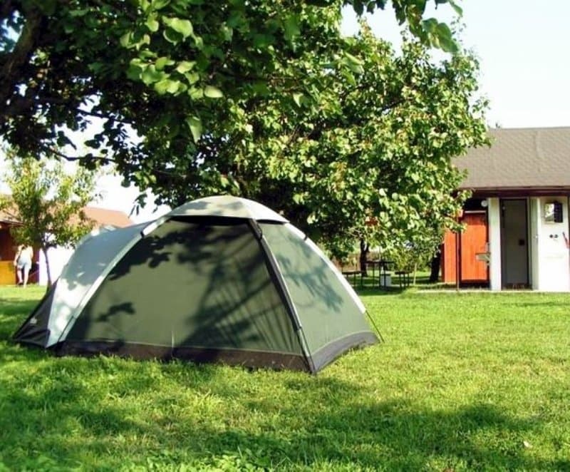 Chatky a apartmány Pod starým orechom - karavan - camp 73055