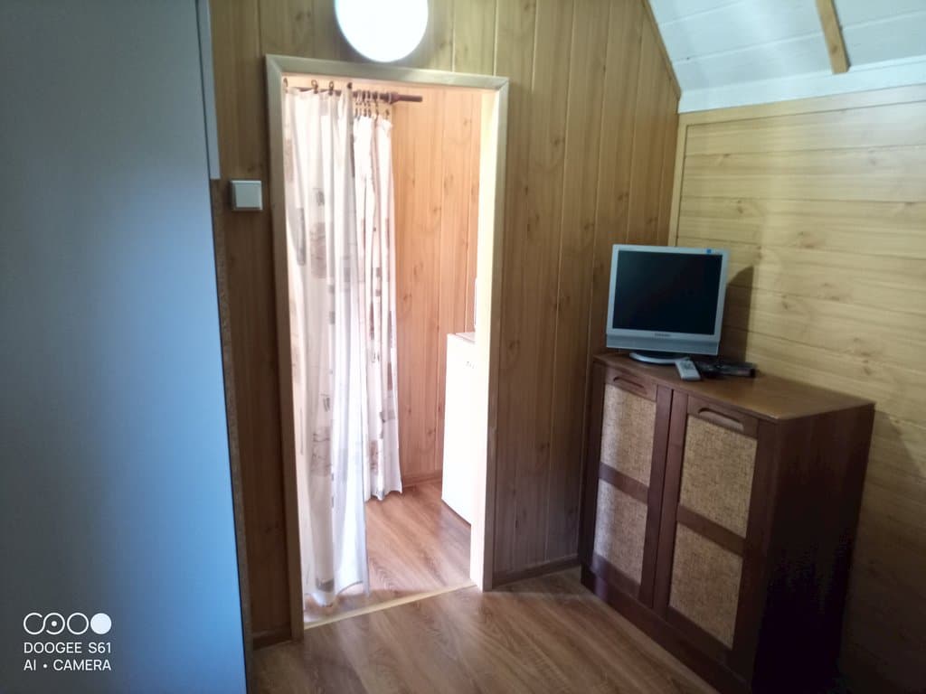 Chatka č.5 - Chatky a apartmány Pod starým orechom - karavan - camp