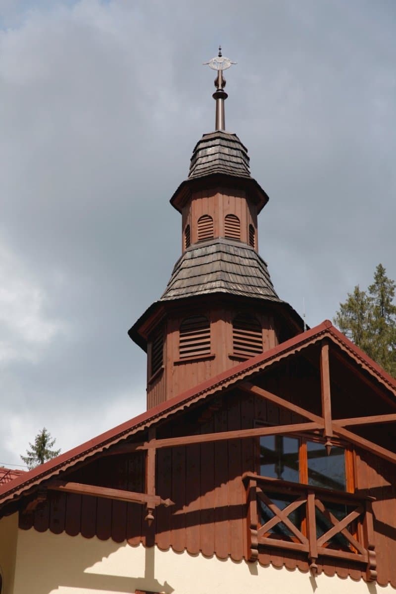 Pohľad na vežičku so zvonom - Penzión s reštauráciou Banská Klopačka