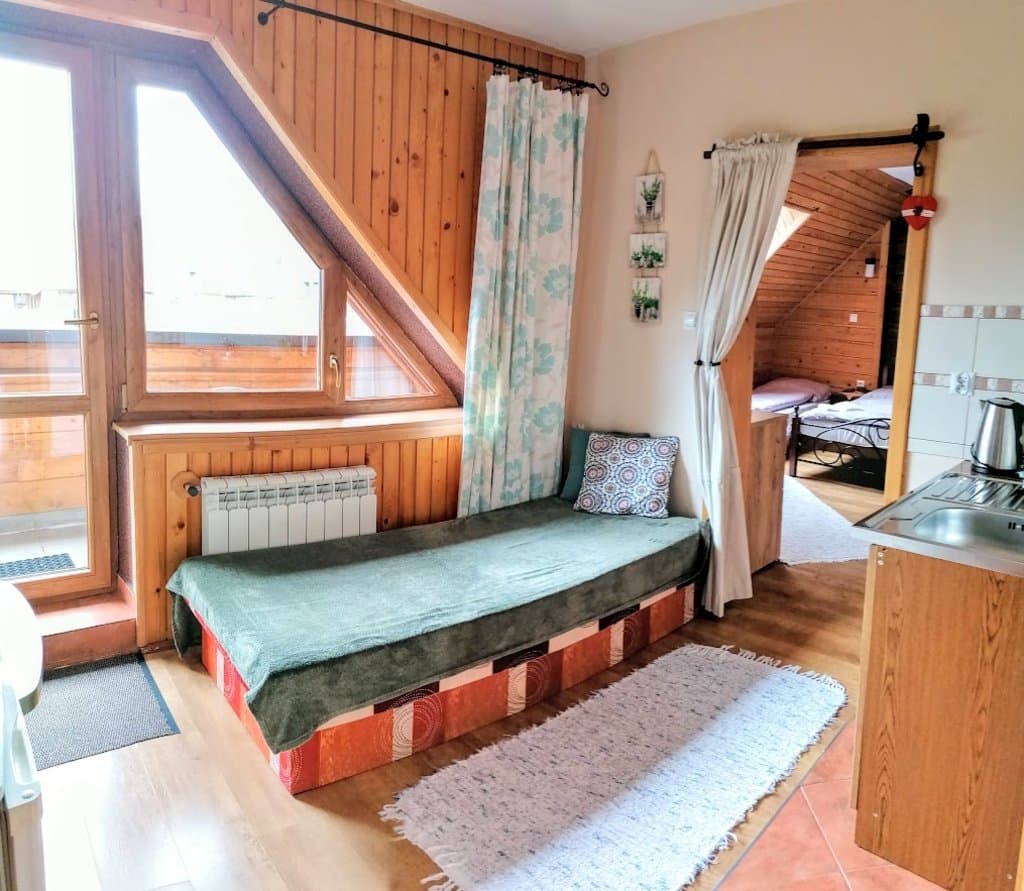Rodinná izba s balkónom č. 6 Rodinný pokoj s 2 ložnicemi - Vila Panoráma a Chatka Antošák