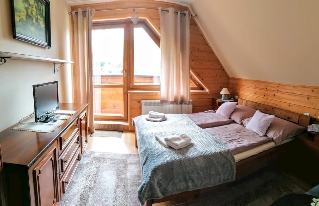 Dvojlôžková izba s balkónom č. 9 Dvoulůžkový pokoj - Vila Panoráma a Chatka Antošák