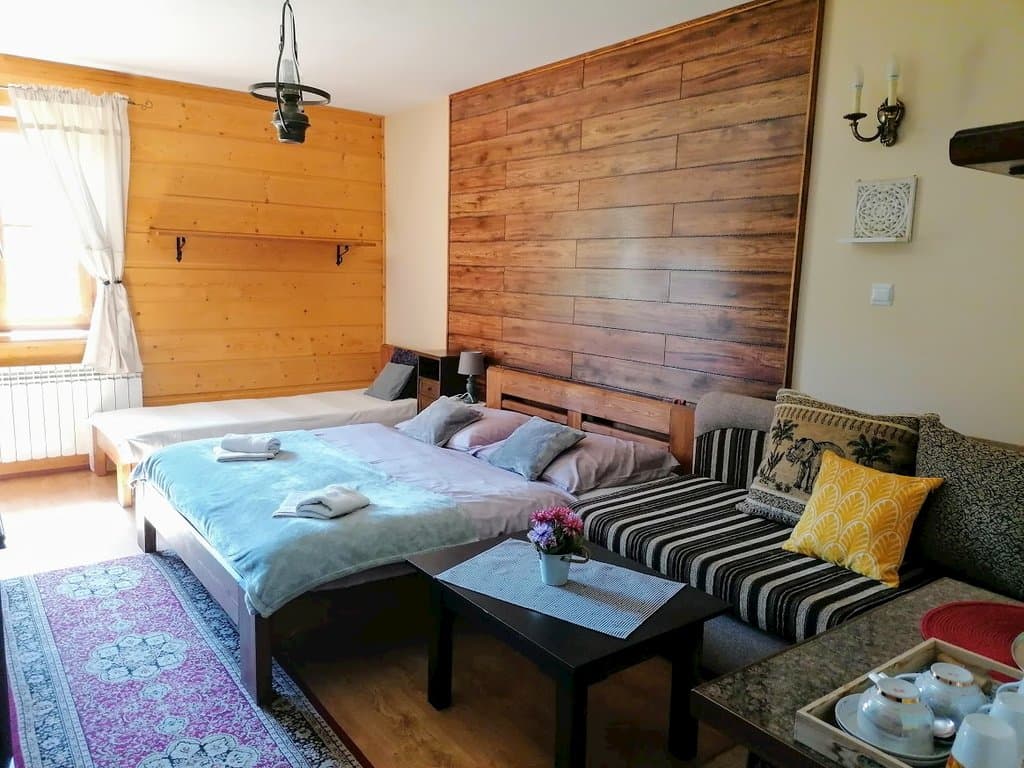 Trojlôžková izba č. 3 Třílůžkový pokoj - Vila Panoráma a Chatka Antošák