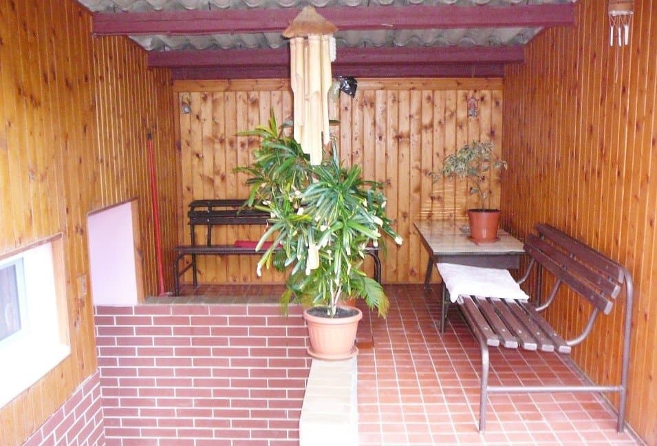 Dvor - posedenie - Apartmánový dom NELLY