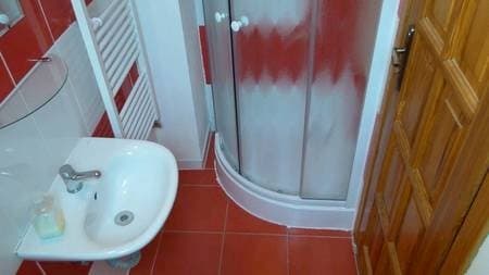 Kupelňa v žltej izbe. - Apartmán Natálka