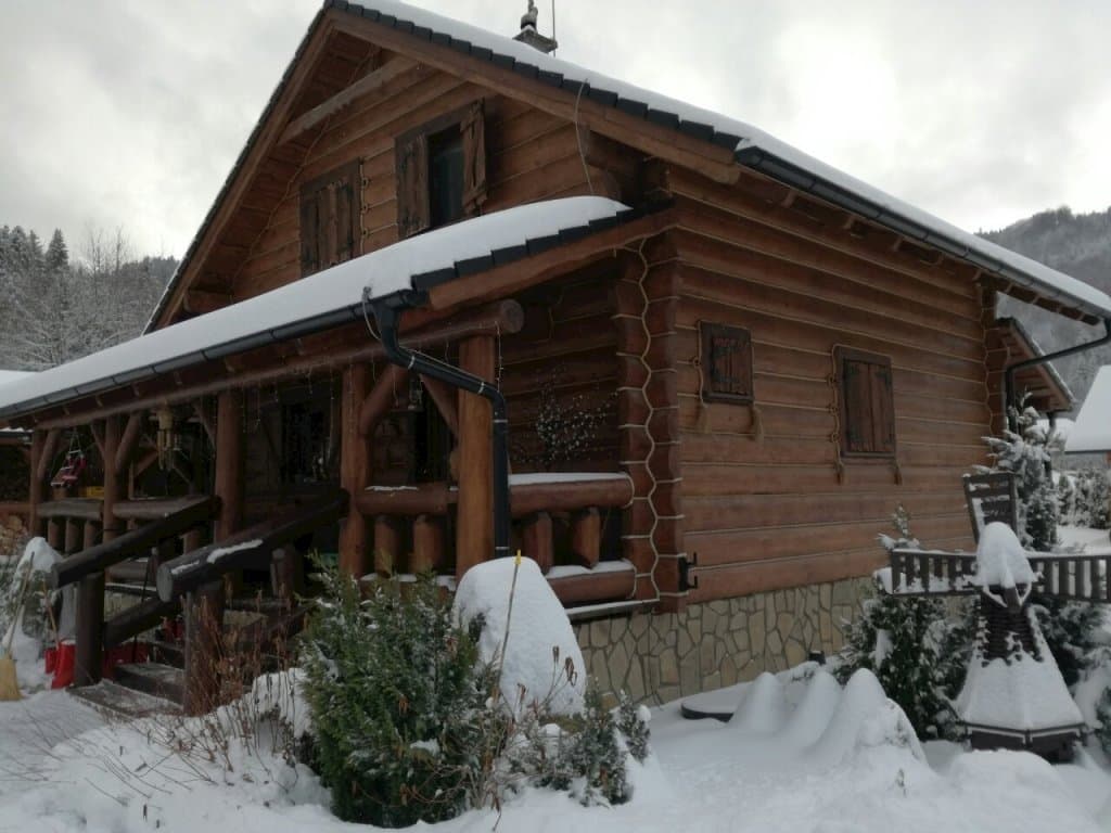 Drevenica Southfork v zime