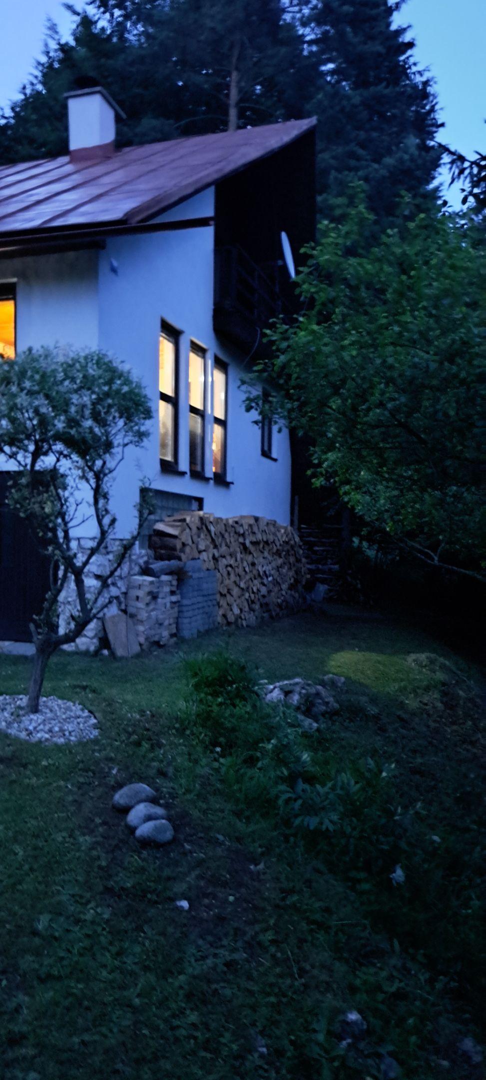 Four Seasons Cottage 731595