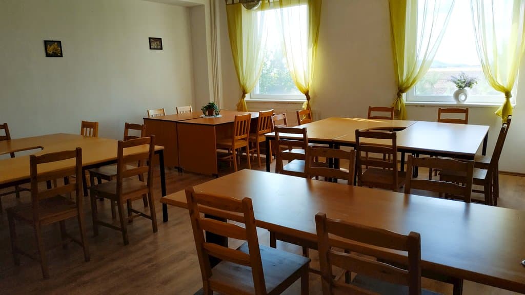 2. spoločenská miestnosť na prízemí. - Garni Hotel Slobi