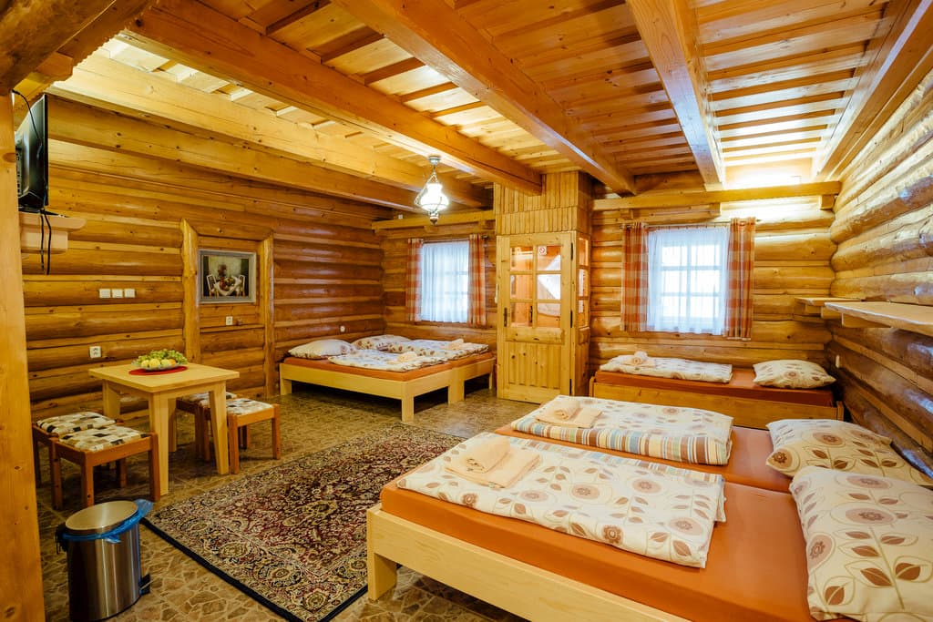 Fünfbettzimmer  - Jánošíkova Valaška Pension & Restaurant