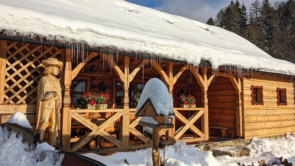 Blockhaus u Antona im Winter