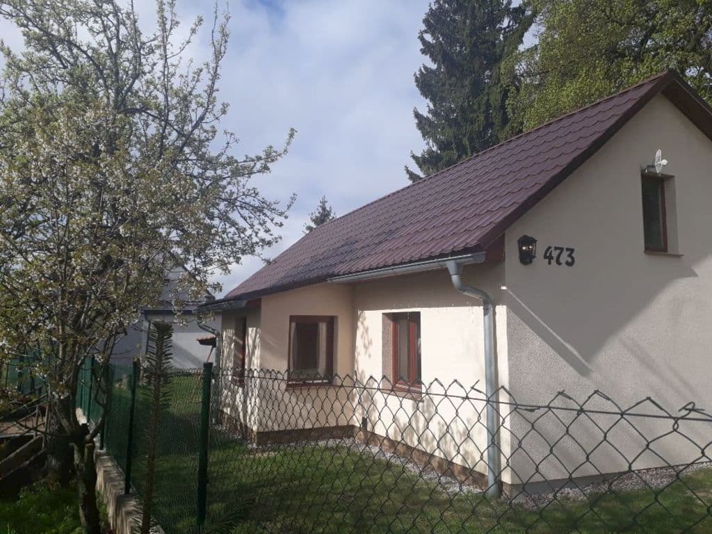 Rozkvitnutá jar na chalupe:) - Chalupa Burg nad Banskou Štiavnicou