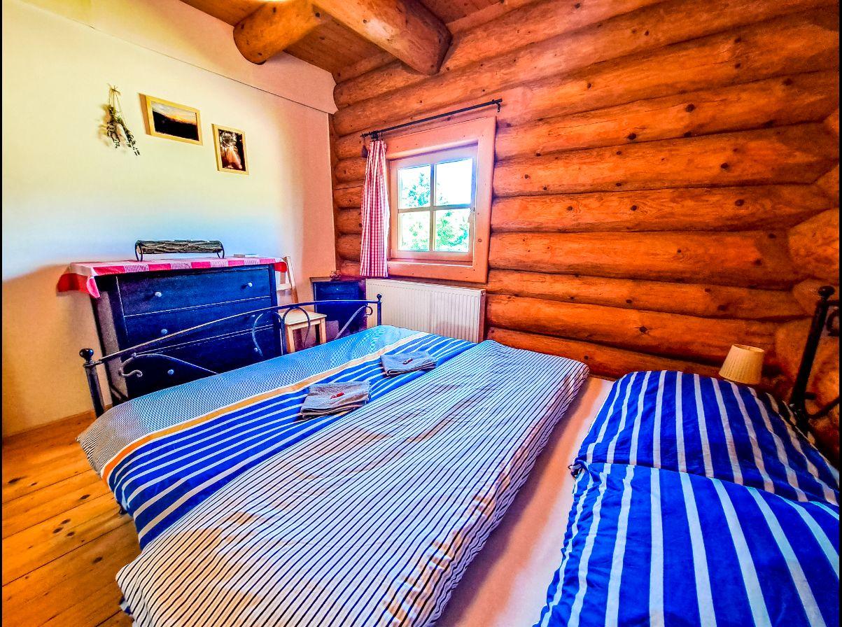 Zrubový dom na samote 767107