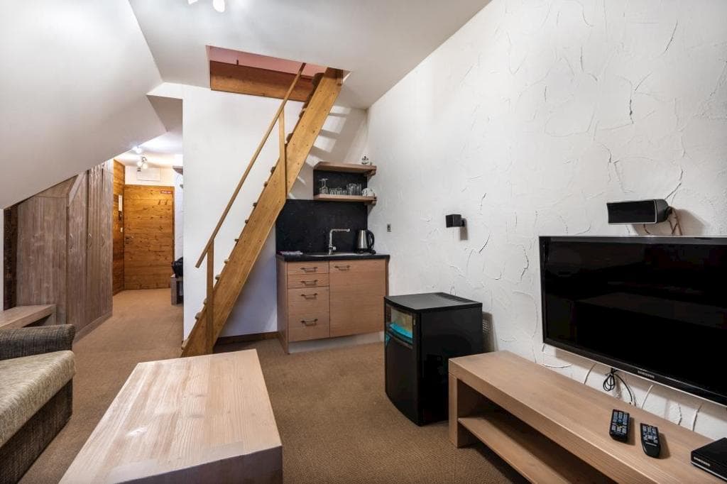 Dvojúrovňový apartmán v hlavnej budove A Apartmán s 1 spálňou - Súkromné Apartmány v Hoteli Kukučka