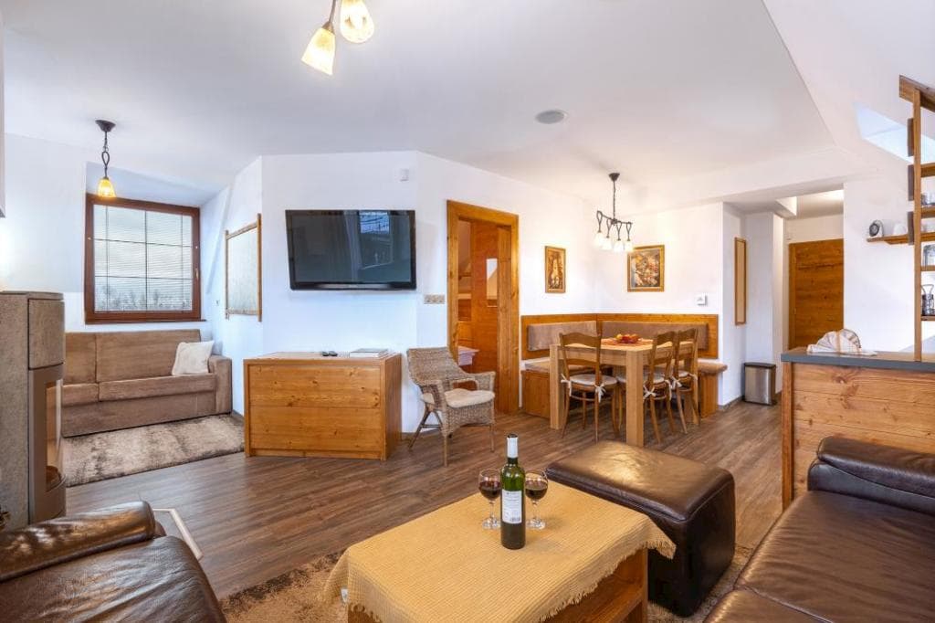 Apartmán Deluxe s 2 spálňami v Rezidencii B - Výhľad na Tatry Apartmán s 2 spálňami - Súkromné Apartmány v Hoteli Kukučka
