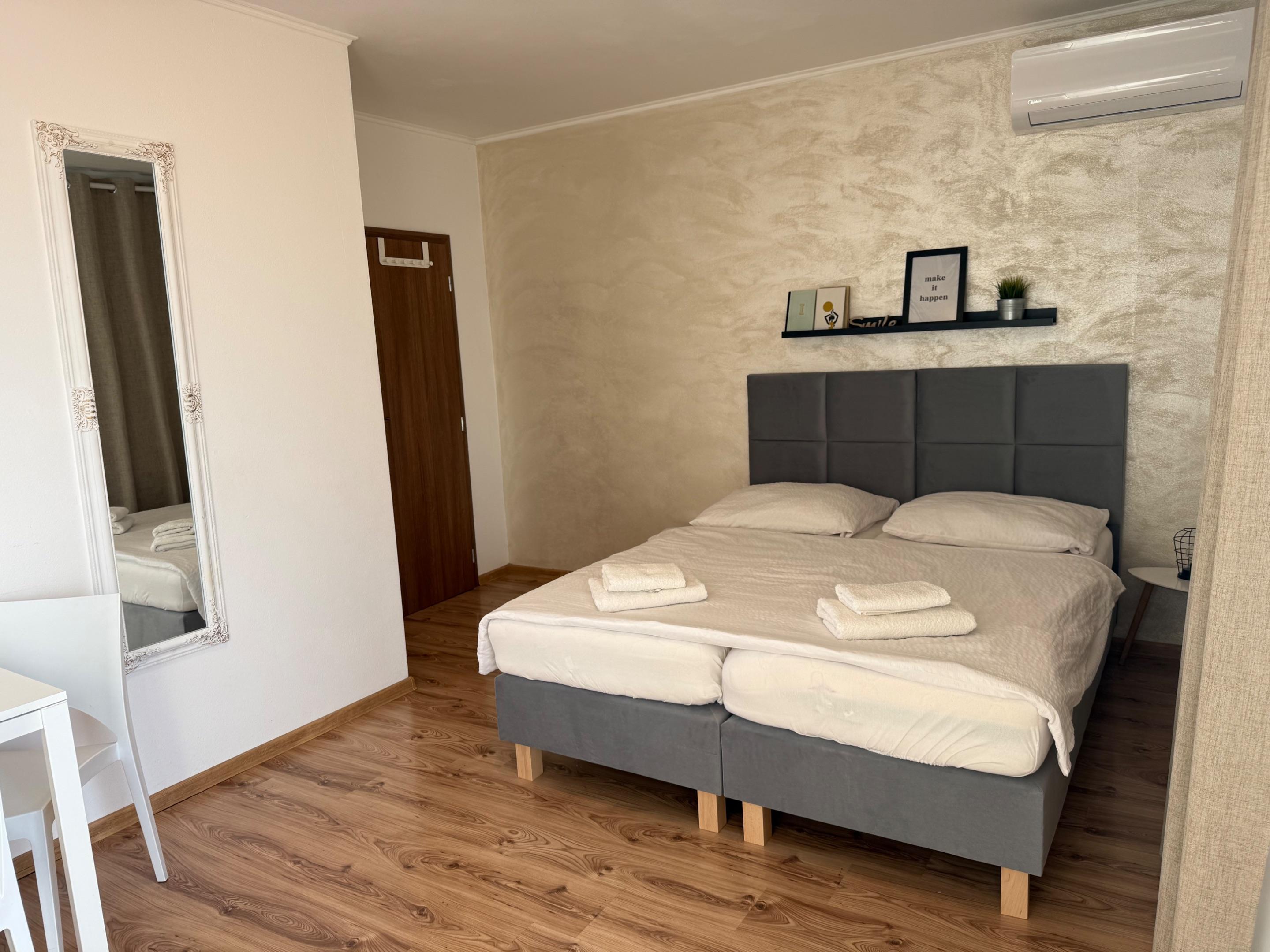 Apartmán pre 4 osoby (plus pristelka) Apartmán s 2 spálňami - Apartmány Zelený dom