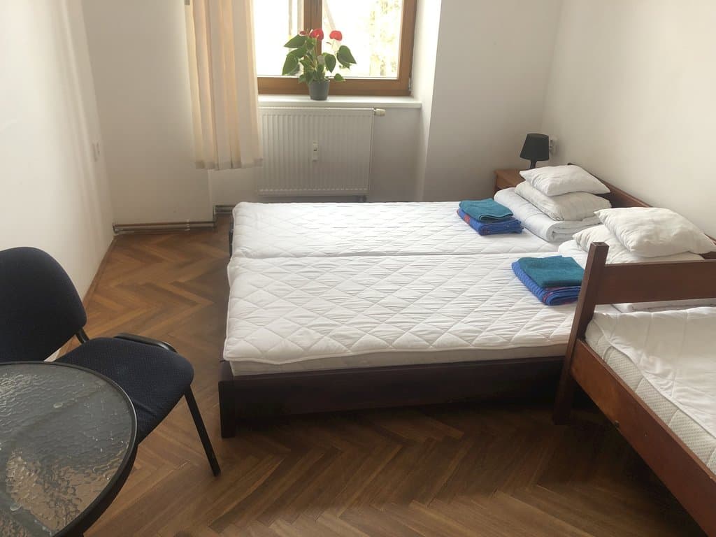 Třílůžkový pokoj  - Turistická ubytovna Křinice