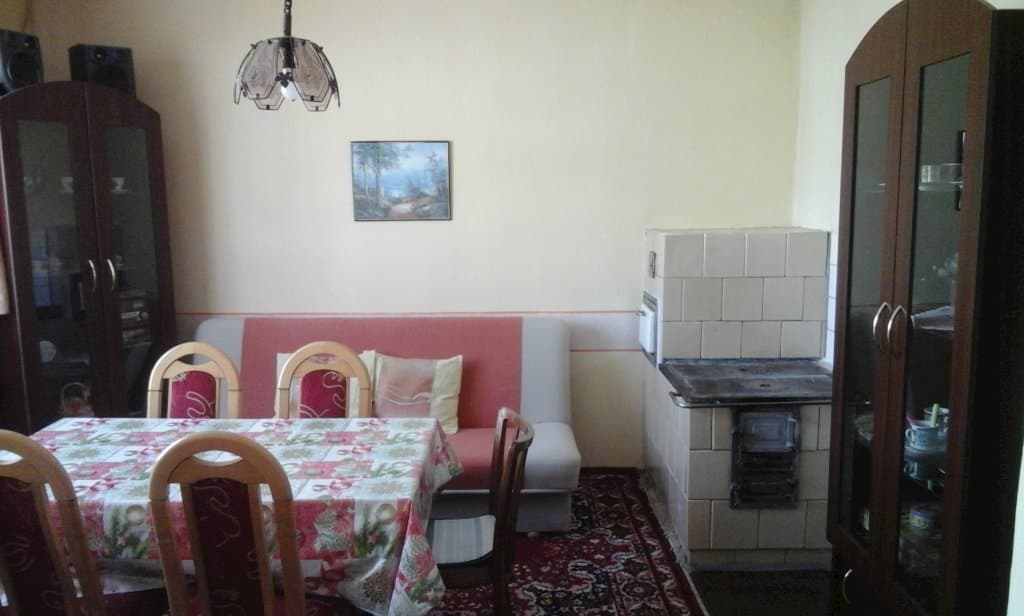 Spoločenská miestnosť s kachľovou pecou - Ferienhaus U Moniky