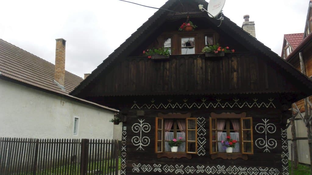 drevenica v lete - Drevenička pod vlekom
