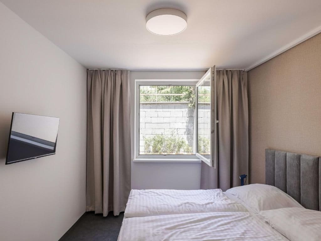 Pokój dwuosobowy  - Hotel Gardinn Bratislava