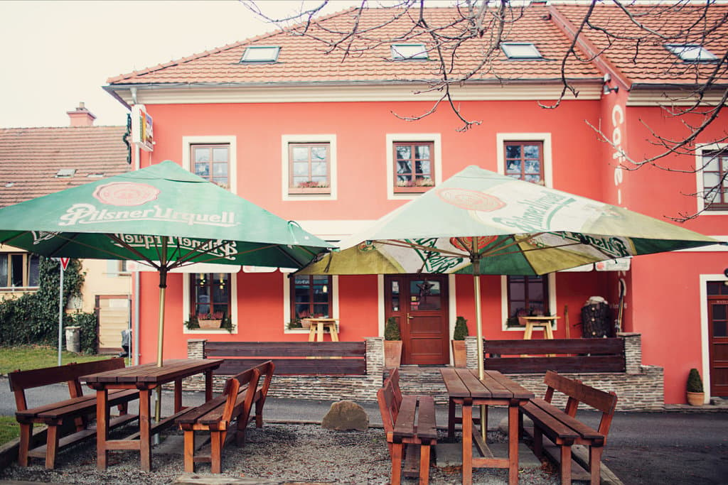 Cafe-Pizza Pod Kostelem Penzion