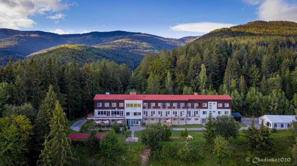 Horský hotel Vŕšky in the summer