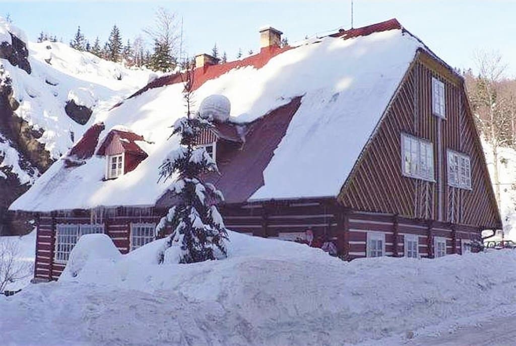 Exteriér - Chata Mlýn u skály