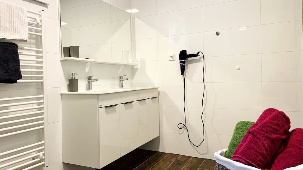 Spodní apartmán Apartmán s 3 spálňami - Chalupa u Bohumila