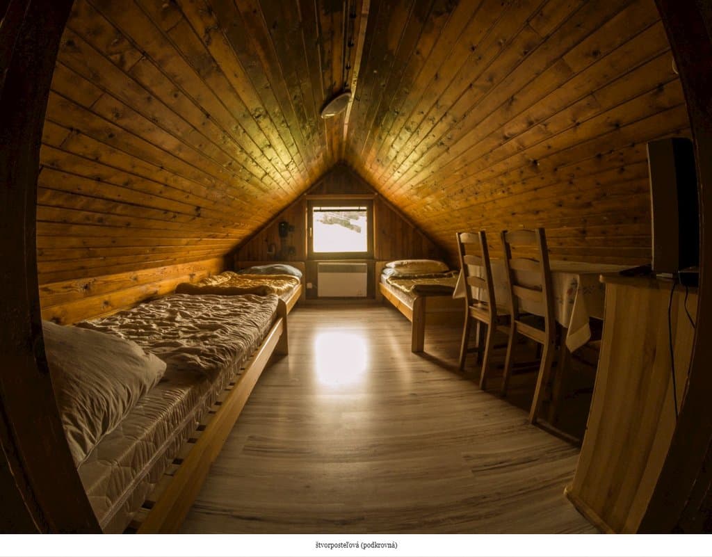 Dreibettzimmer  - Ferienhaus Trafo Kubínska Hoľa