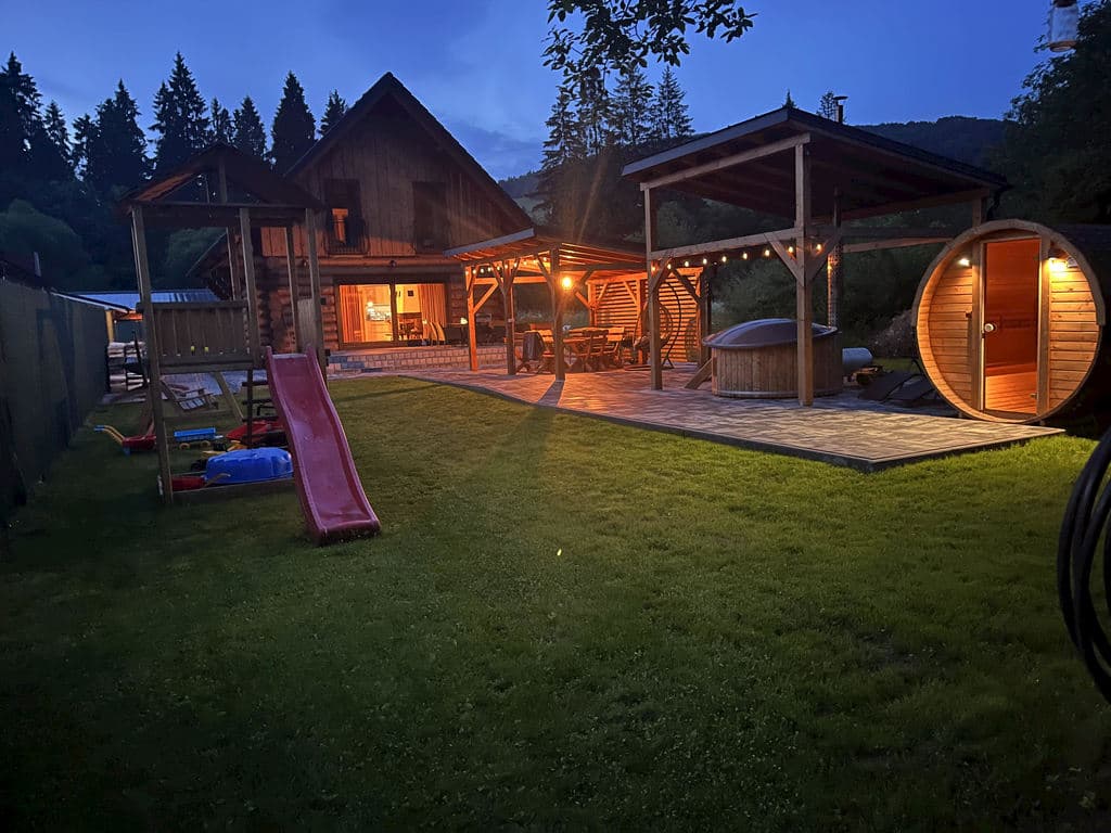 Kanadský zrub s privátnym wellness 626573