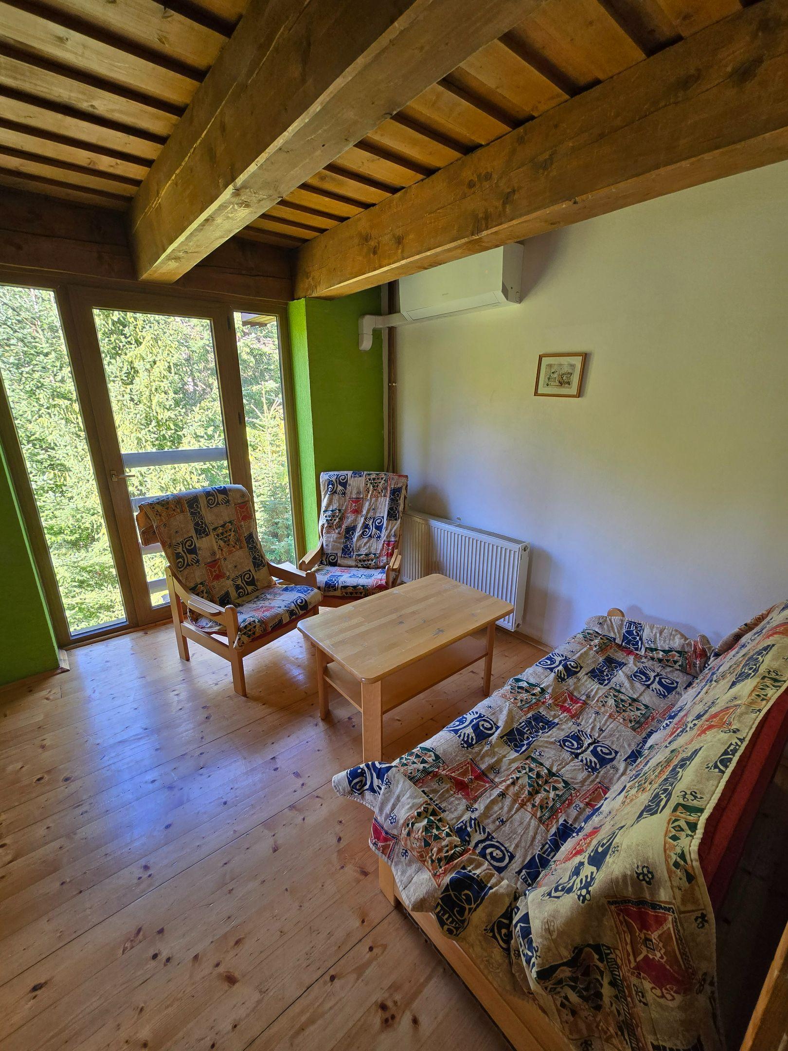 Házikó Stefani 981173