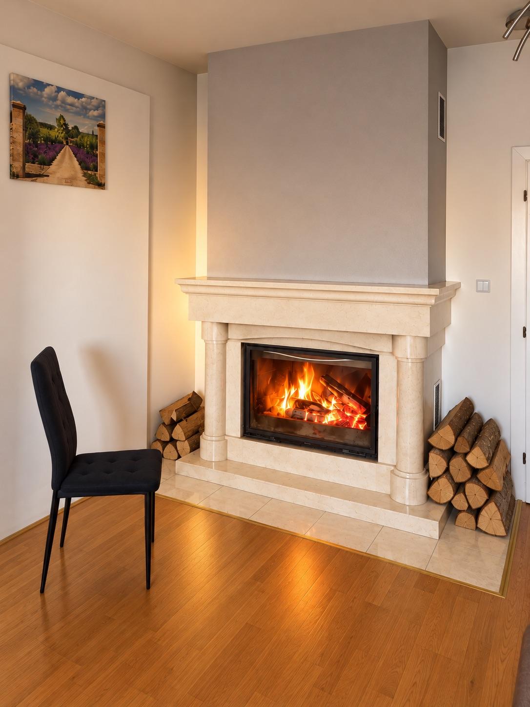 Izba č. 1 s krbom Trojlôžková izba - Villa Bella