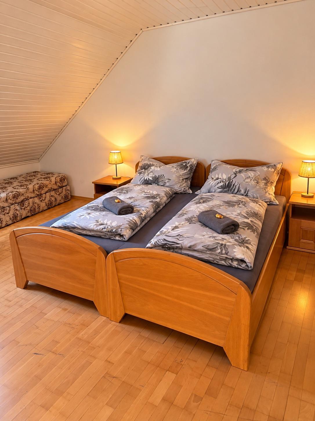 Izba č. 5 s balkónom Dvojlôžková izba - Villa Bella