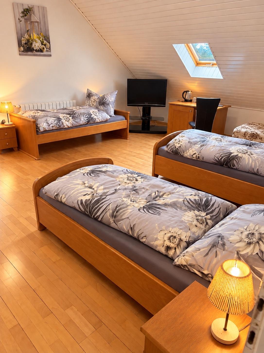 Izba č. 5 s balkónom Dvojlôžková izba - Villa Bella