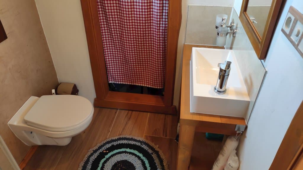 Kúpeľňa na Hornej chate - Chaty u Bratríkov v Haligovciach