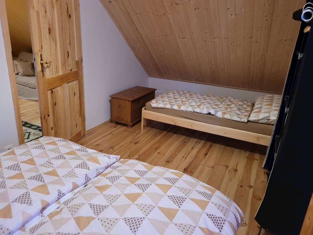 Třílůžkový pokoj - Chalupa Dolní Hedeč 11