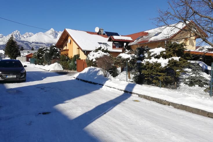 Villa Jezerčák im Winter