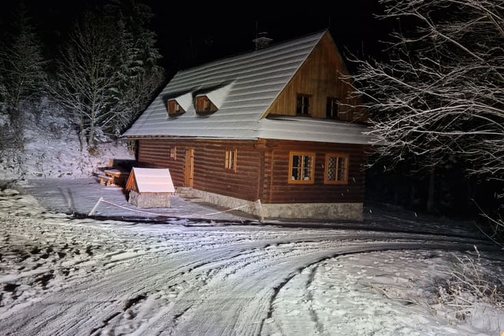 Chata Bobrovecká vápenica v zime