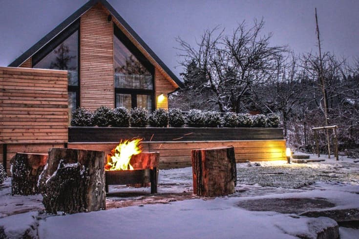 Cottage Jestřáb in the winter