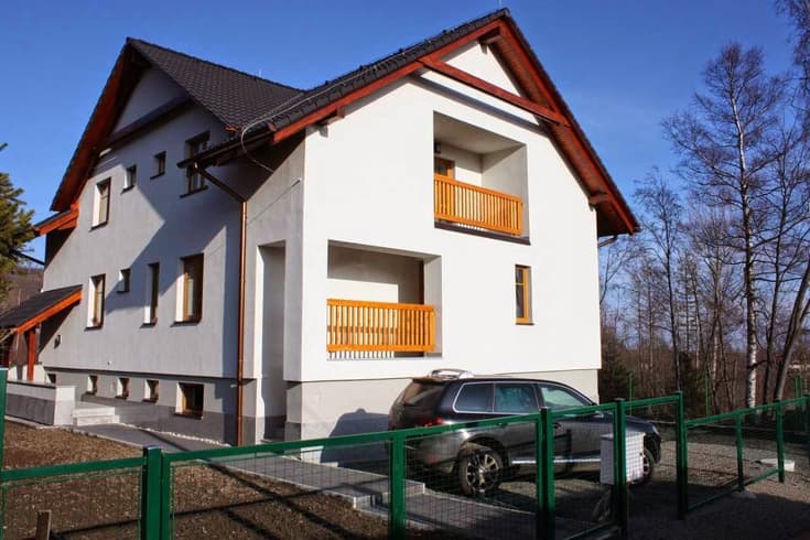 Vila Ľudmila im Winter