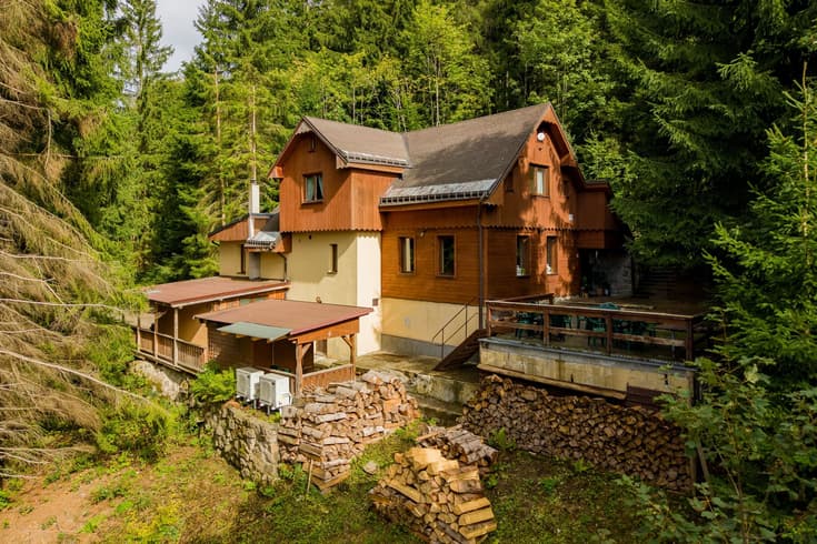 Cottage Nad Zubačkou in the summer