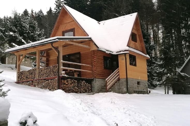 Chata_N11 pod Kubínskou Hoľou v zime