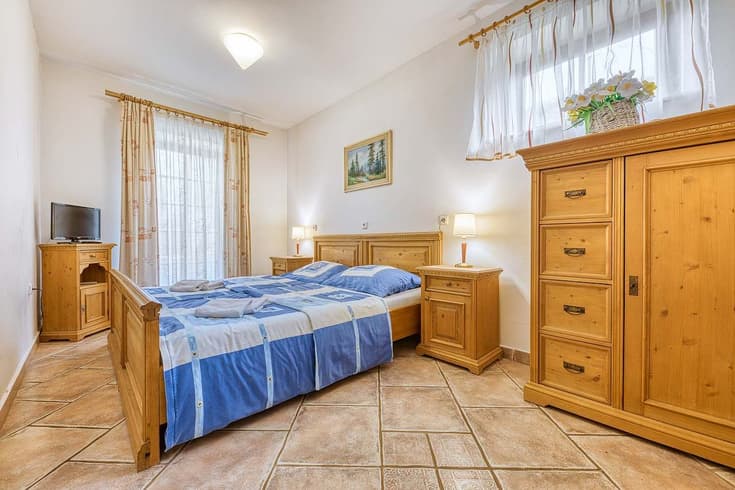 Pokoj č. 10 Rodinný pokoj s 2 ložnicemi - Penzion Kovárna