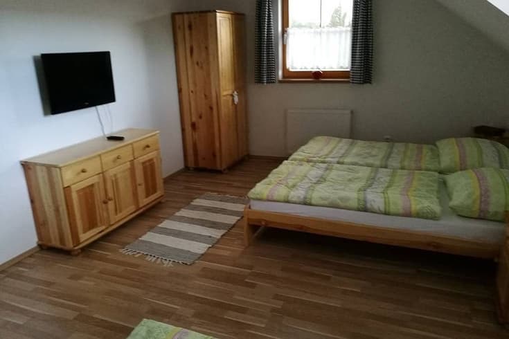 Třílůžkový pokoj Třílůžkový pokoj s 2 přistýlkami - Chalupa Přítluky Miromar