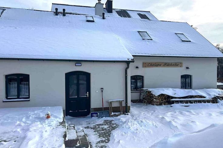Cottage Máchalka in the winter